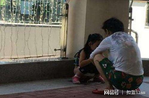 女子随地大小便视频,女子随地大小便引发热议